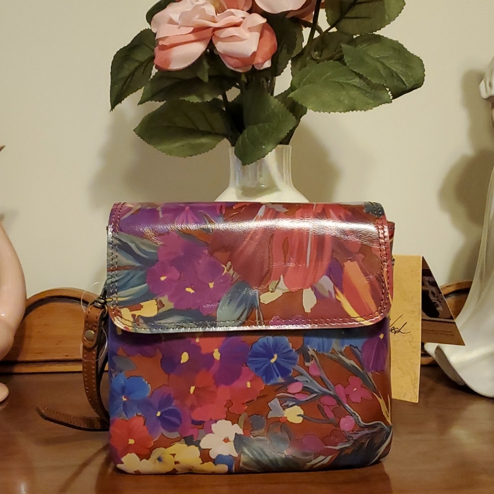 NWT Patricia Nash Balluri Crossbody Bag